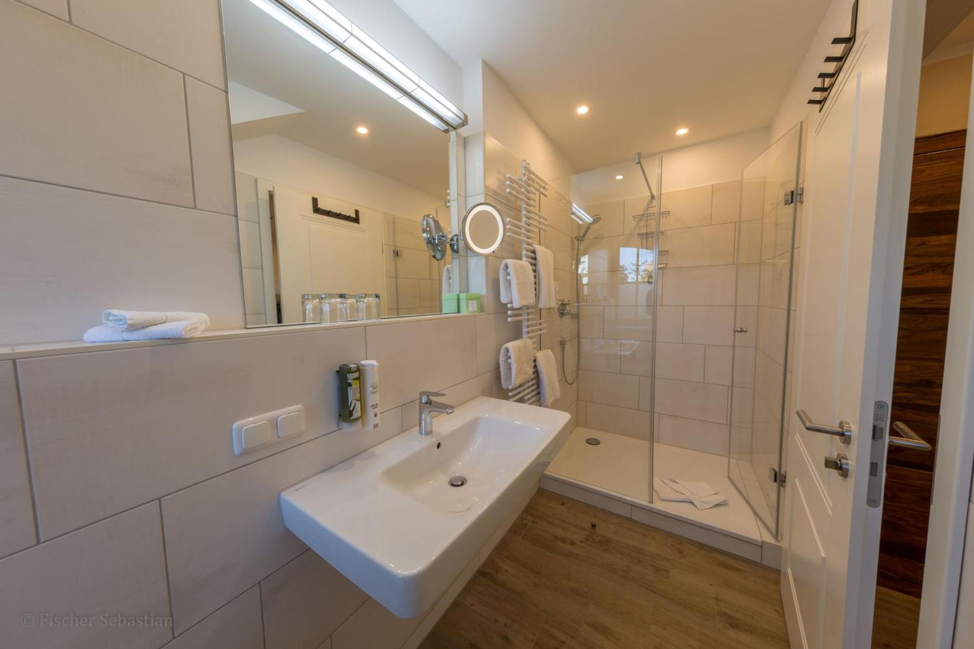 Gaestehaus Bergfalke Ahrenshoop Chambre photo