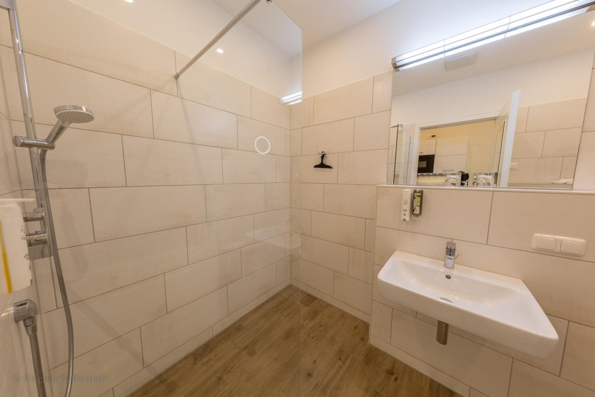 Gaestehaus Bergfalke Ahrenshoop Chambre photo